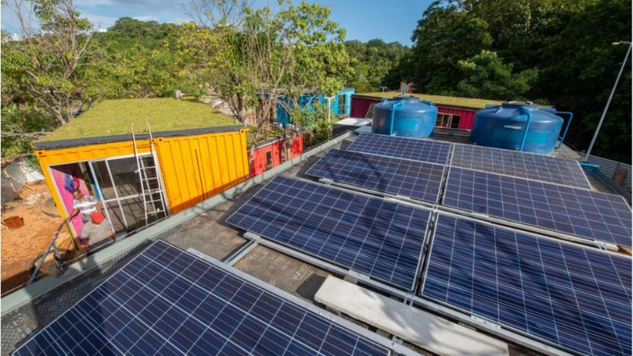 BYD doa sistema de energia solar para instituto social de Salvador