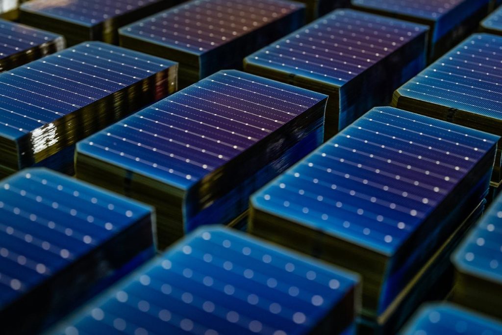 How to transfer solar energy to another home (cover)