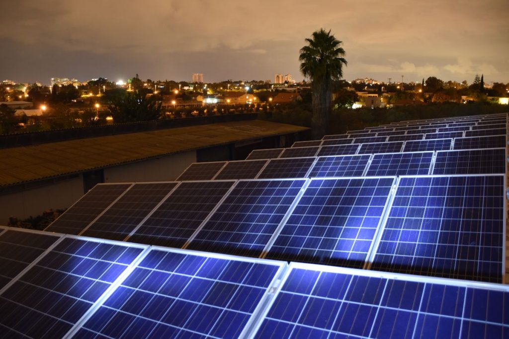 Energia-solar-a-noite